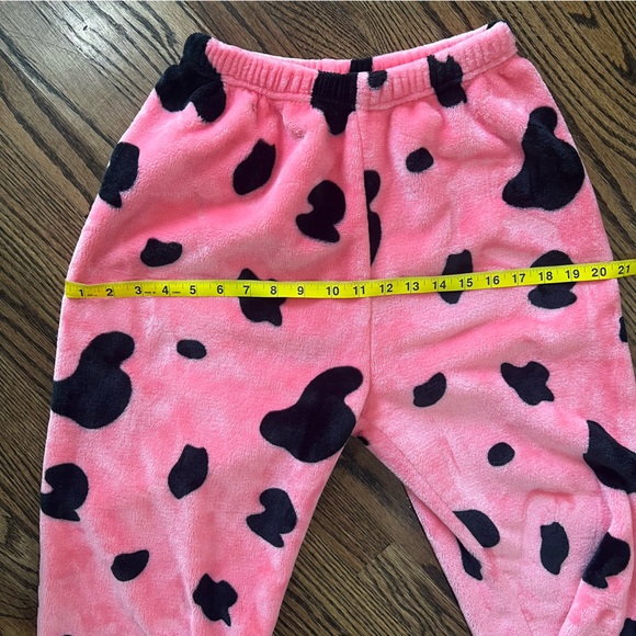 Super Cute Kawaii fleece pink cow pajama lounge set size S/M - Picture 14 of 15